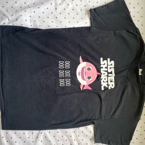SISTER SHARK graphic tee
